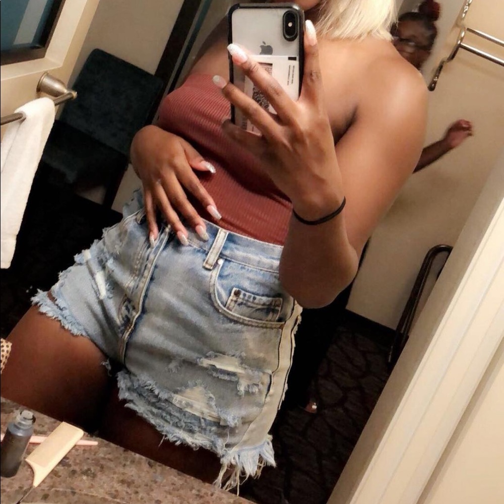 Akira shorts